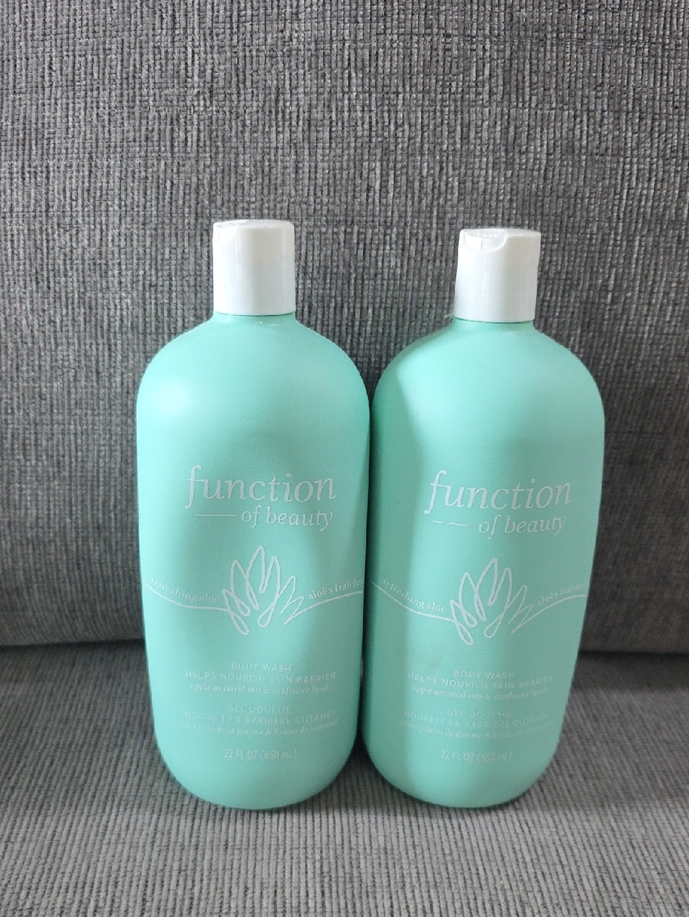 Function of Beauty Refreshing Aloe Body Wash, 2 Bottles, New, 22oz. Each.‎